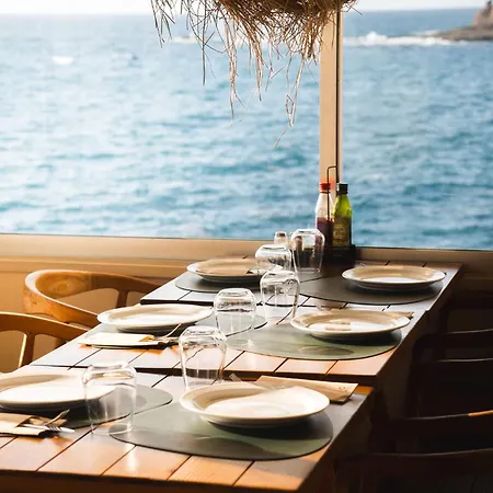La Caleta With * أذيخي