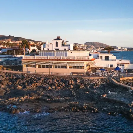 La Caleta With شقة