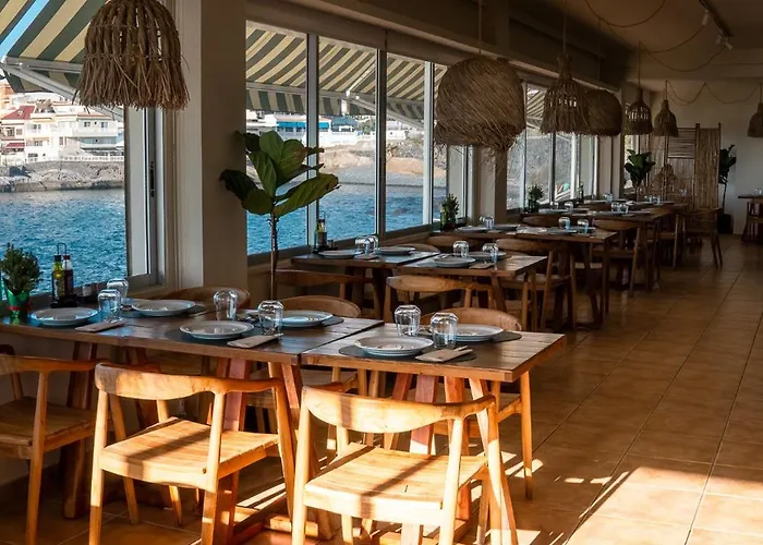 Appartamento La Caleta With *